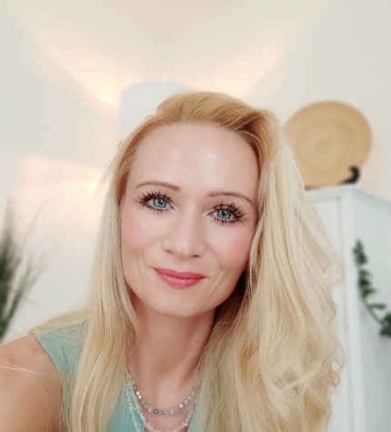 Hypnose in Rostock | Sabrina Battermann, DIE HYPNOSE COACHESS | RTT-Hypnose, Reinkarnationshypnose, Yager Code Therapie, Trance Healing